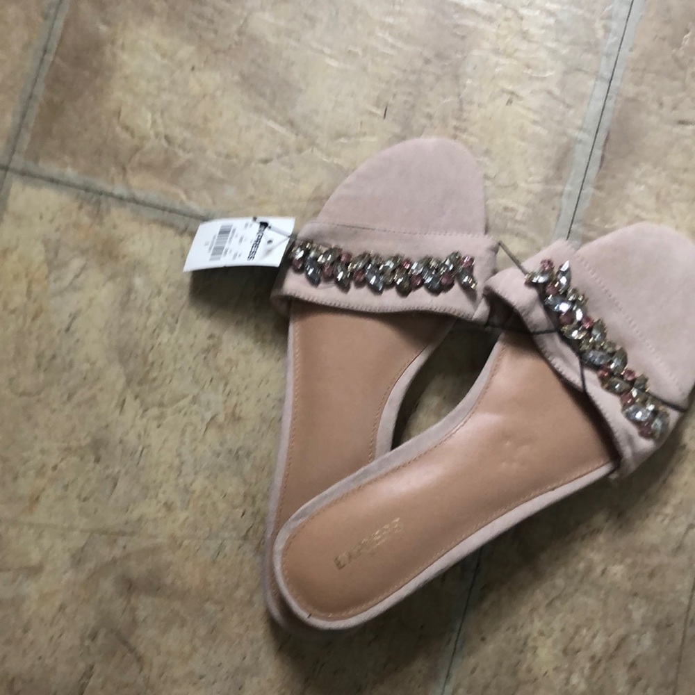 NWT Express jeweled slides. Size 8